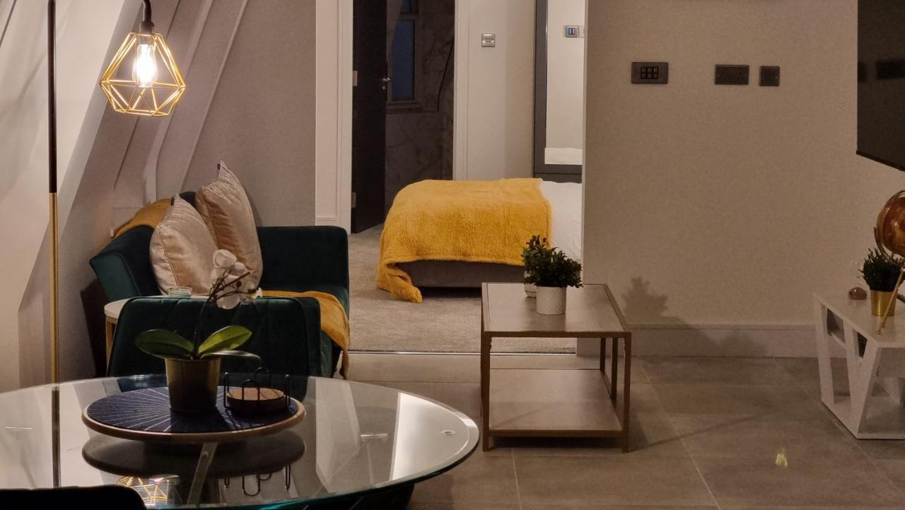 George House Newbury Luxury Apartments מראה חיצוני תמונה